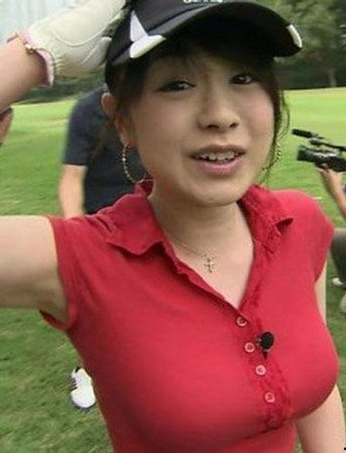 国外的巨乳女主播,网络红人的崛起与争议