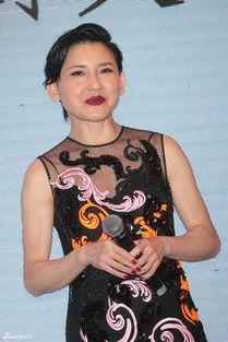 刘美君变性后照片,变性后惊艳亮相，全新形象令人瞩目